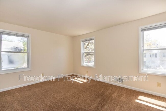 Building Photo - 9206 Hood Rd
