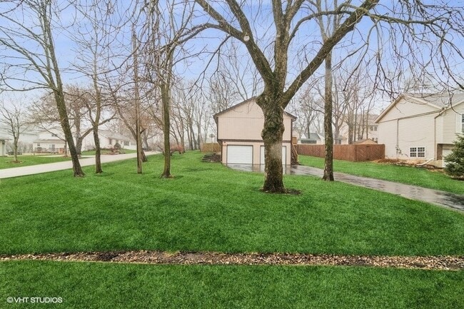 Building Photo - 23726 N Overhill Dr