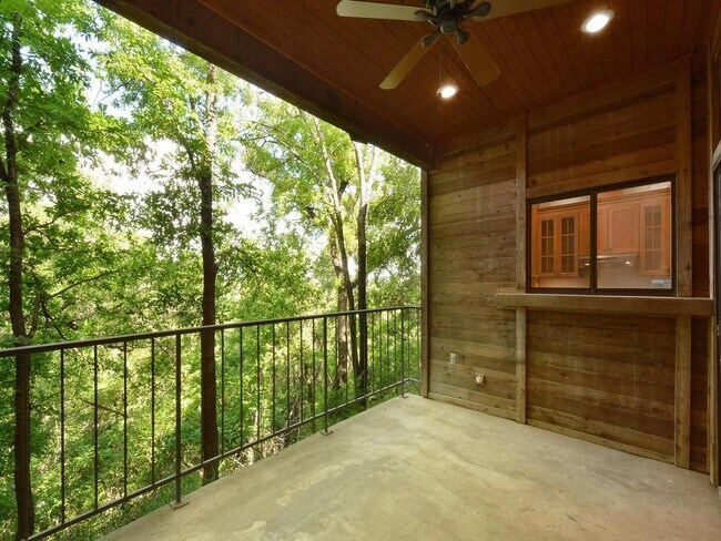 Building Photo - 8200 Neely Dr