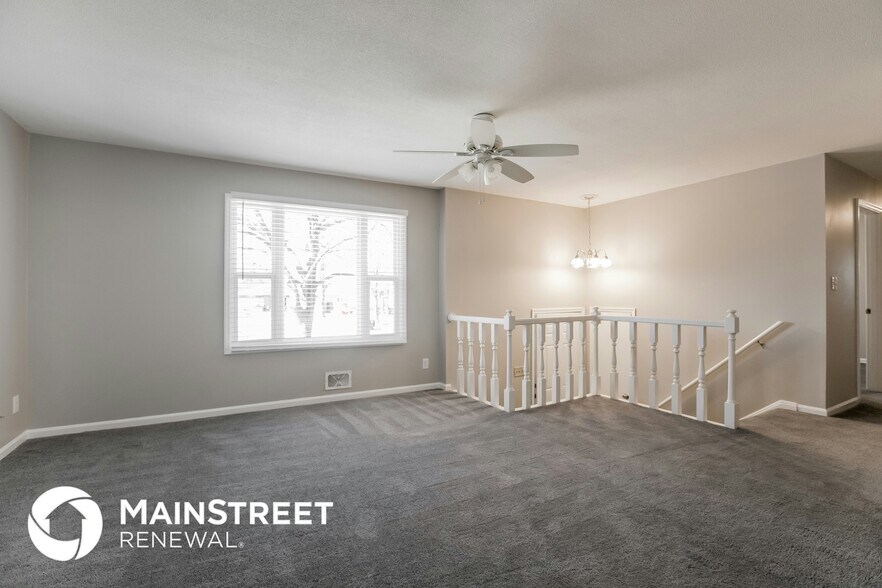 Building Photo - 12701 Crystal Ave