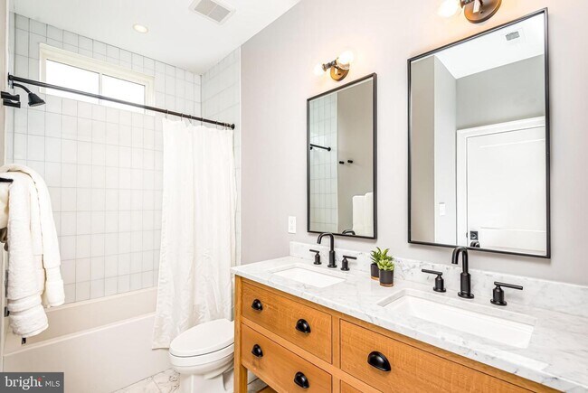 Building Photo - For Lease: A Luxury Penthouse Condominium ...