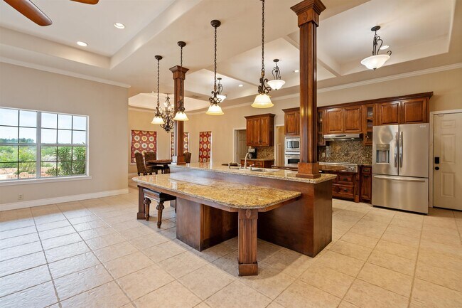 Building Photo - 31 Running Deer Mdws