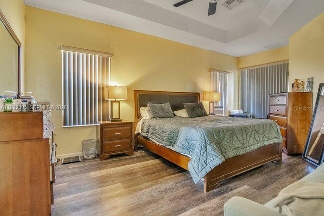 Building Photo - 321 Corvina Dr