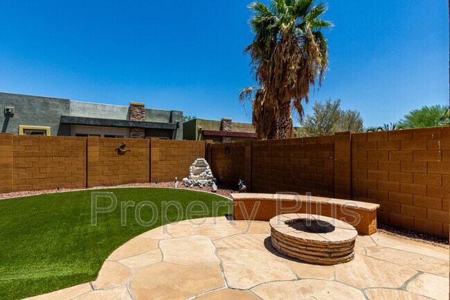 Building Photo - 4211 N 153rd Dr