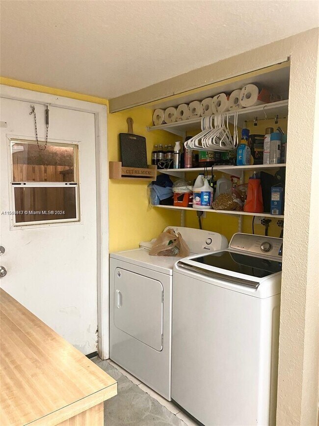 Building Photo - 7351 W Sunrise Blvd