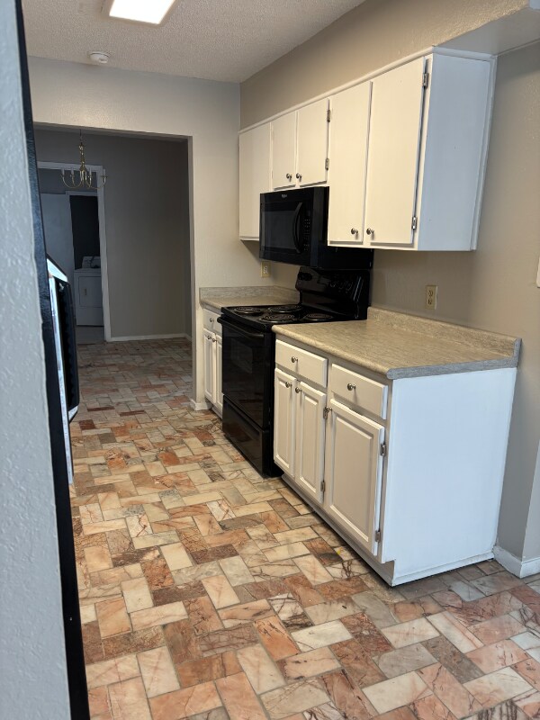 Building Photo - 230 Schmeltzer Ln