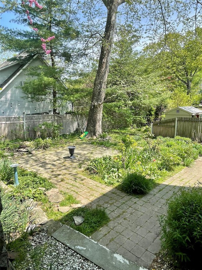 Building Photo - 306 Piermont Ave