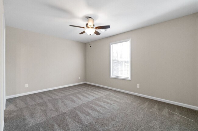 Building Photo - 1112 Ziva Ln