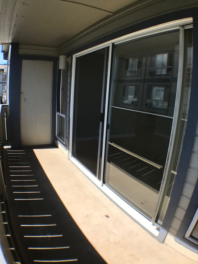 Building Photo - 271NKH