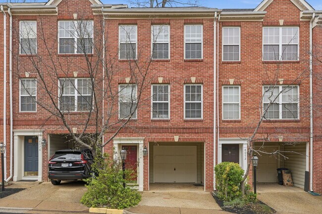 Building Photo - 8074 Sebon Dr