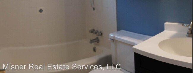 Building Photo - 3 br, 1 bath House - 413 NE 44th Street