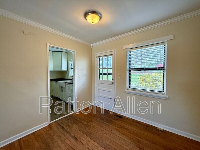 Building Photo - 615 Biltmore Ave