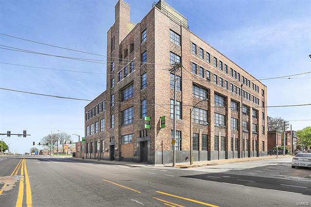 Building Photo - 2319 Chouteau Ave