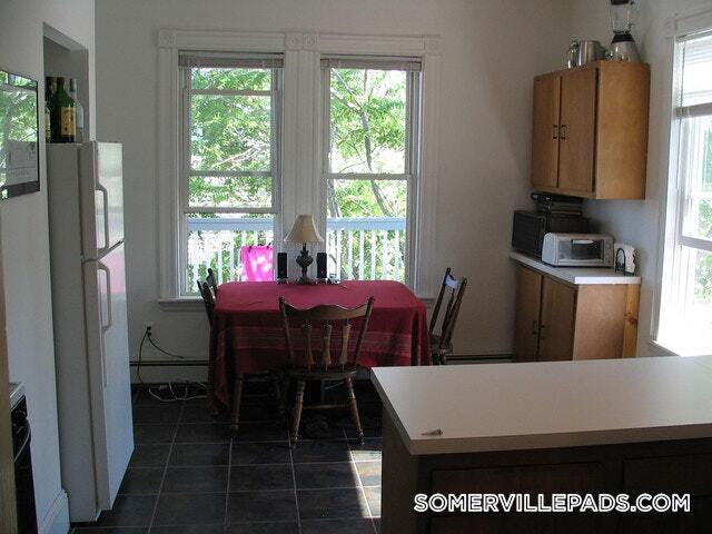 Building Photo - 378 Washington St