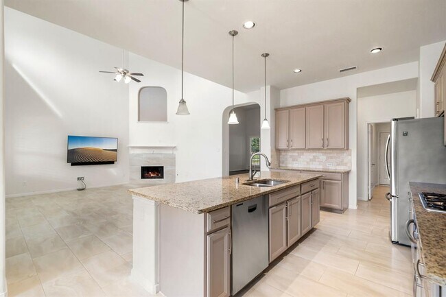Building Photo - 2107 Pearl Bay Ct