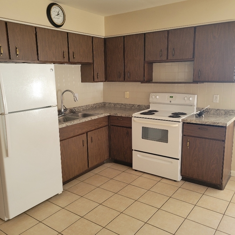 Building Photo - 17 Quarry Dr