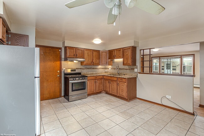 Building Photo - 3619 W 120th St