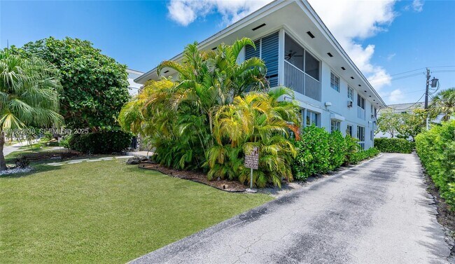 Building Photo - 195 Sunrise Dr