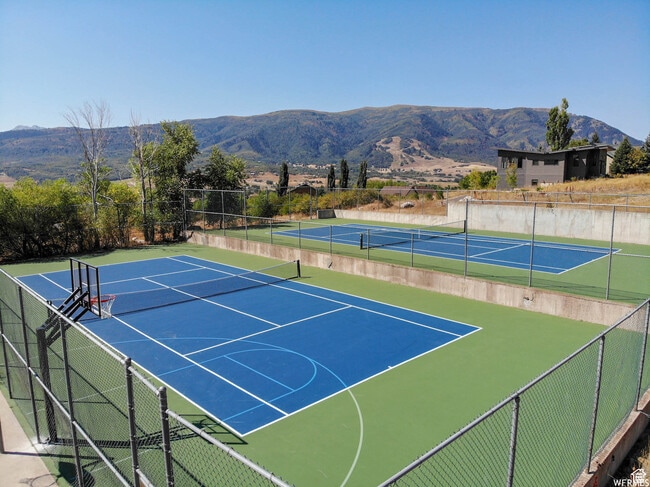 Building Photo - 3615 N Wolf Creek Dr