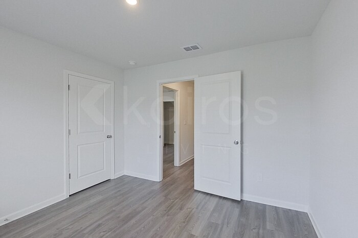 Building Photo - 331 Ironwood Ct
