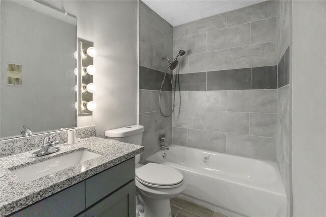 Building Photo - 8423 Hearth Dr