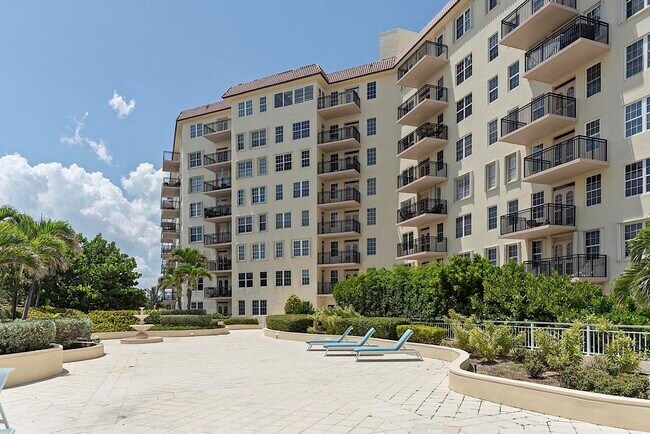Building Photo - 3475 S Ocean Blvd