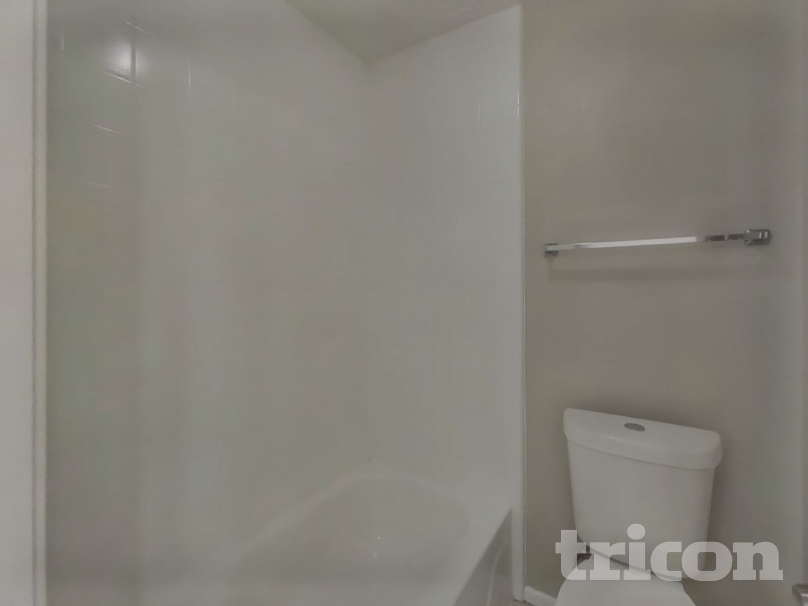 Building Photo - 2802 N Spring Dr