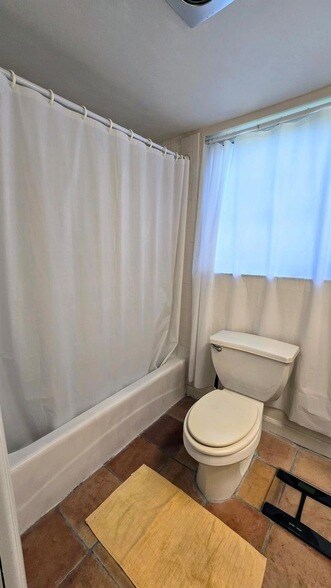 Building Photo - 3100 N Course Ln