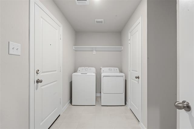 Building Photo - 1413 Water Canna Dr