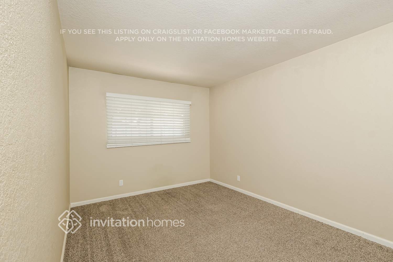 Building Photo - 1542 Claremont Dr