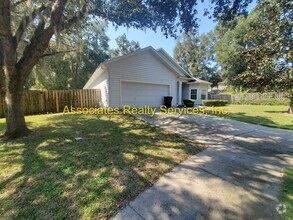 Building Photo - Just reduced! 4 Bed/ 2 Bath 2200sqft Singl...