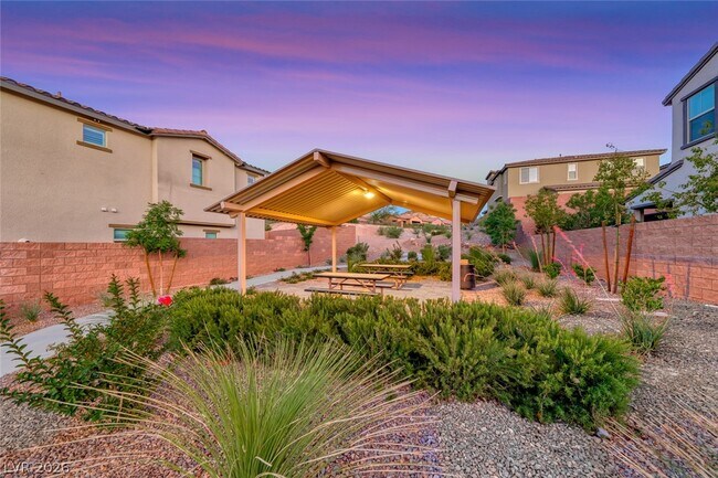 Building Photo - 76 Verde Rosa Dr