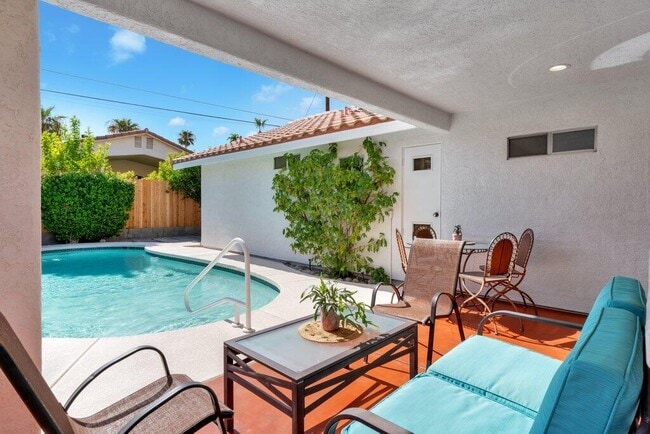 Building Photo - 52030 Avenida Madero