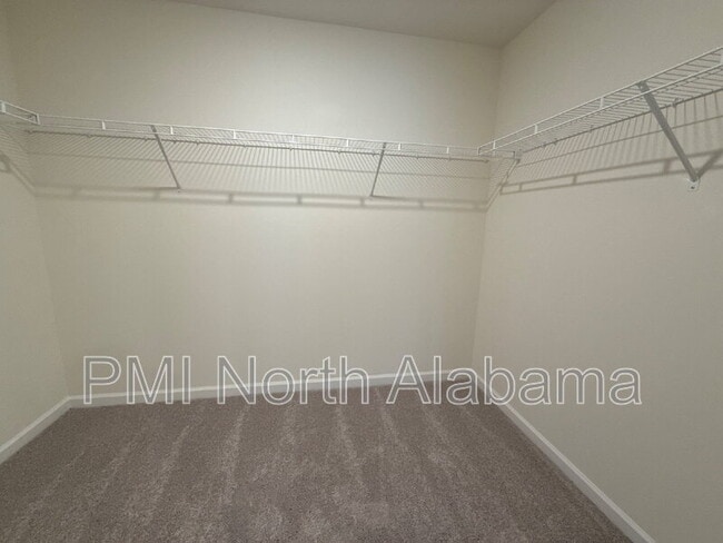 Building Photo - 112 Vulcan St