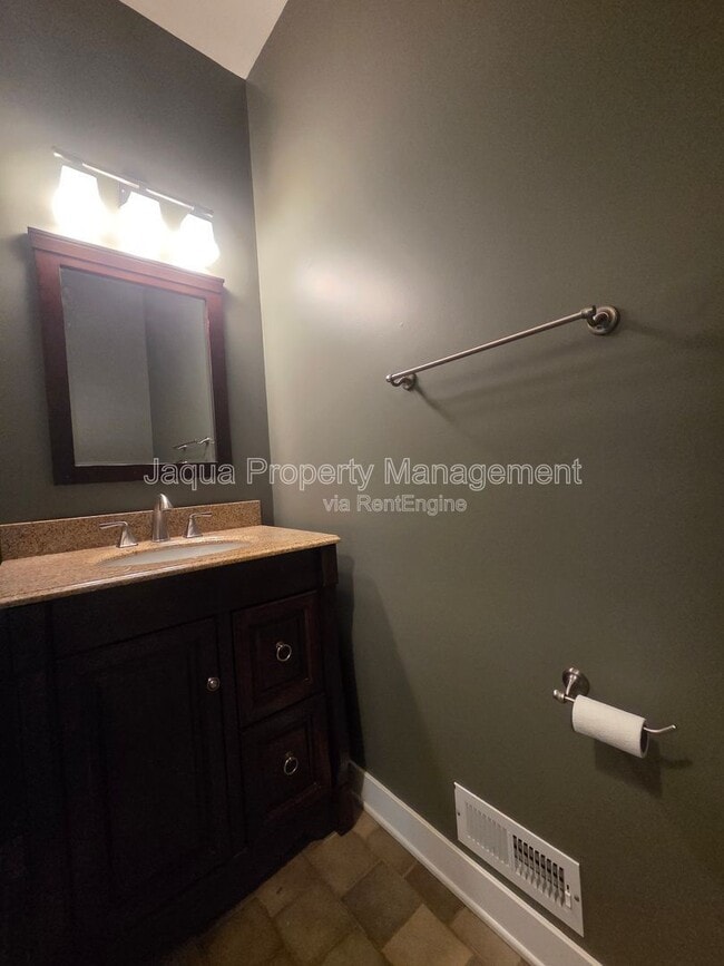 Building Photo - 13919 Coveney Rd