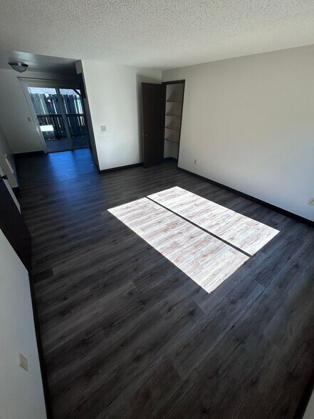 Building Photo - 435 Ranch Rd