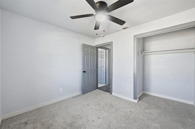 Building Photo - 3922 Rainier St