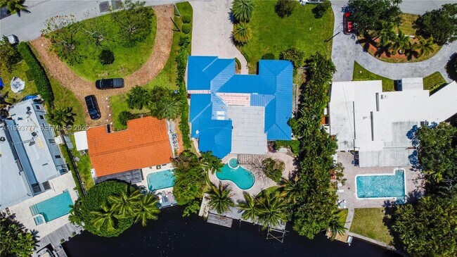 Building Photo - 2801 Coral Shores Dr