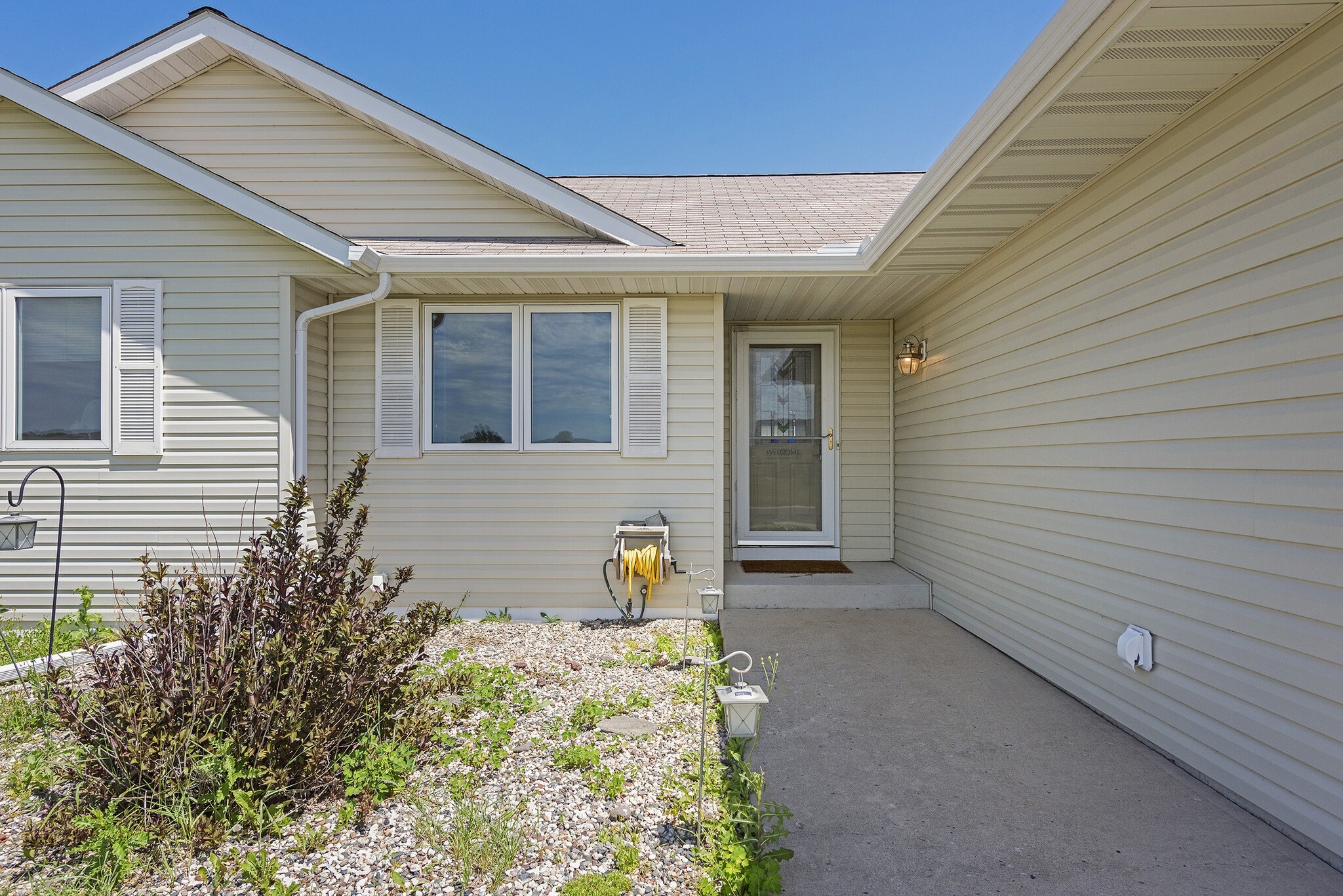 Building Photo - 1187 Blackhawk Dr SW