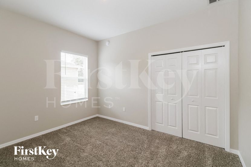 Building Photo - 6127 Evansbrook Dr