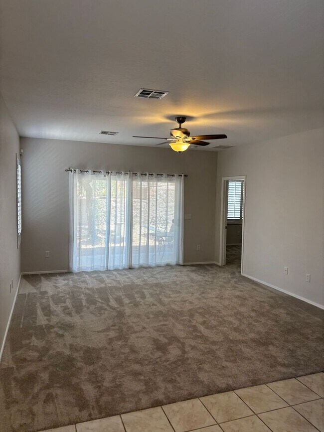 Building Photo - Charming 2-Bed Retreat with Covered Patio in Solera 55+