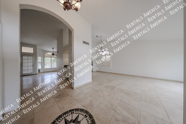 Building Photo - 532 E Stonebridge Dr