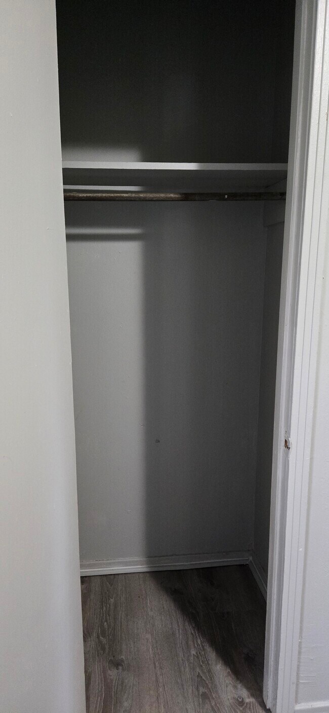 Building Photo - 1610 S 10th St