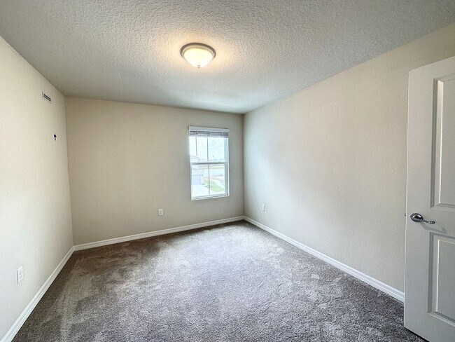 Building Photo - 4621 Sparkling Shell Ave
