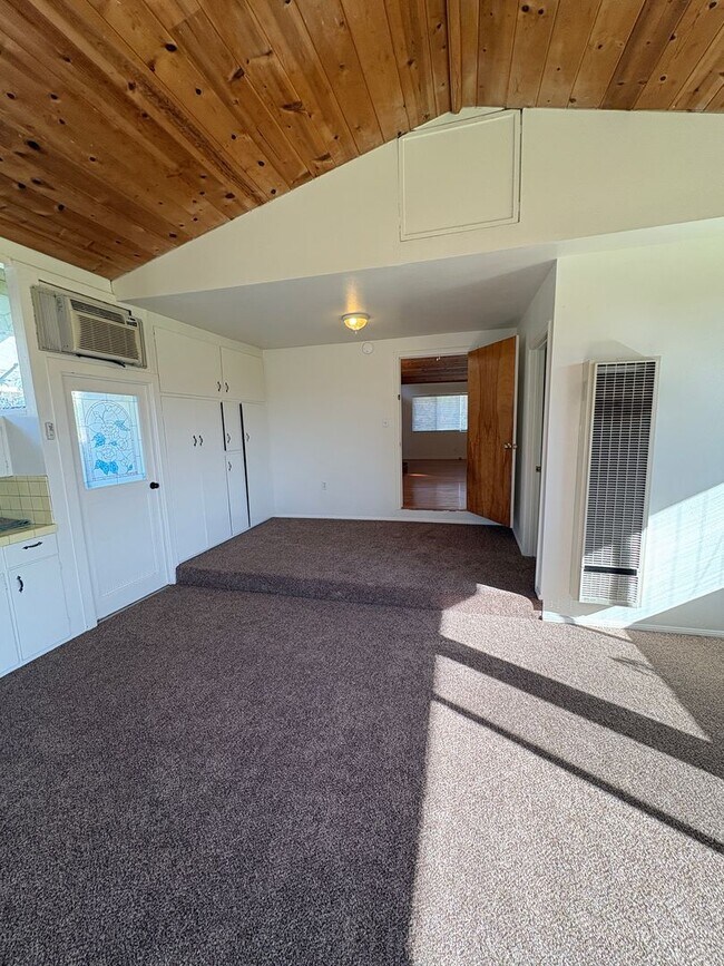 Building Photo - FOR LEASE: 3 Bed / 3 Bath + Family Room Home – Ojai, CA