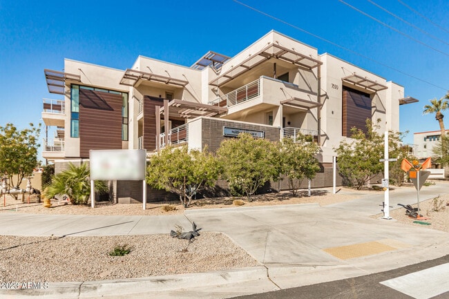 Building Photo - 7550 E Osborn Rd