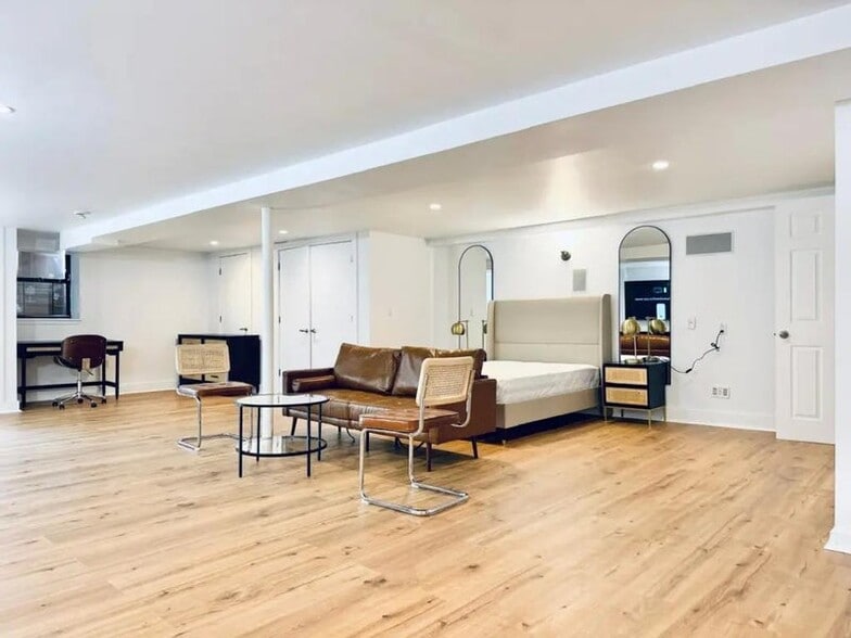 Building Photo - Nice room in a good neighborhood