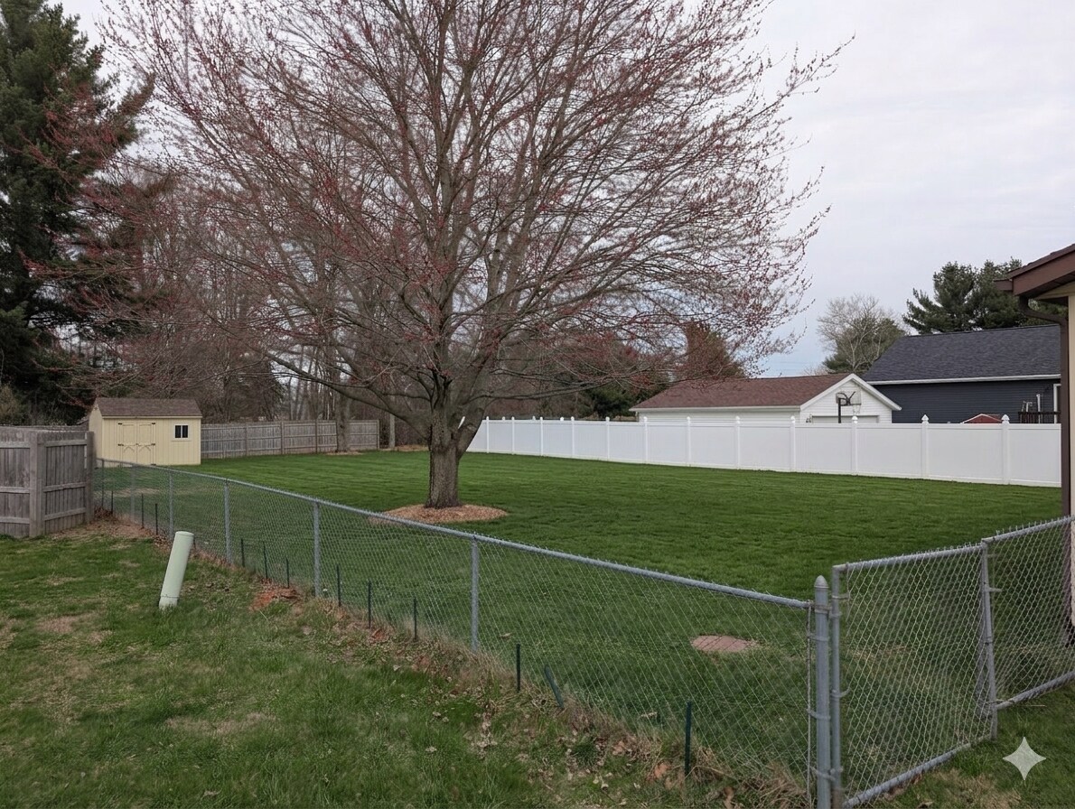 Building Photo - 3980 Apache Trl