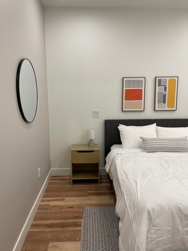 Building Photo - **  AVAILABLE AUGUST 2026  **  Beautiful Downtown Apartment with Private Rooftop Deck  Call to in...