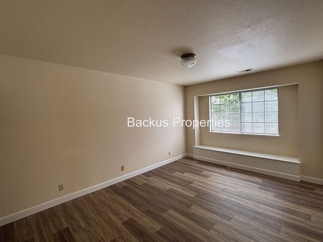 Building Photo - Very nice upstairs two bedroom condo in We...